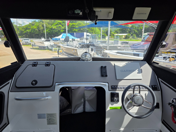Yellowfin YF-76 Extended Cabin