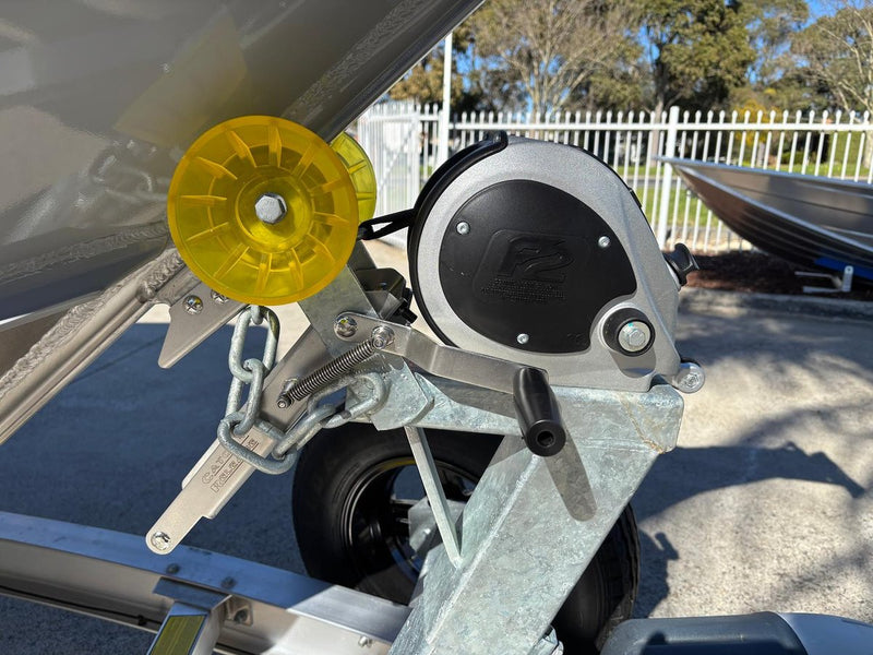 Yellowfin YF-76 Extended Cabin