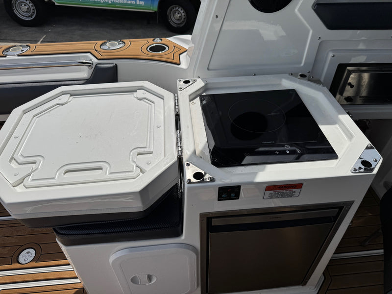 2026 DEMO MODEL Cruise Craft E770HT Yamaha TWIN F200hp