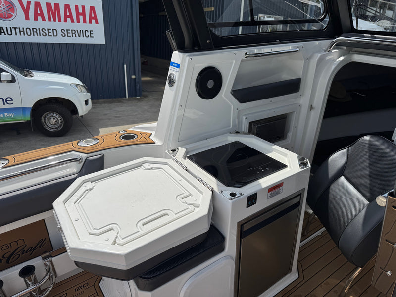 2026 DEMO MODEL Cruise Craft E770HT Yamaha TWIN F200hp