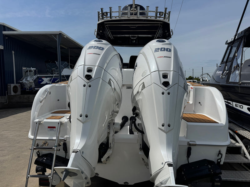 2026 DEMO MODEL Cruise Craft E770HT Yamaha TWIN F200hp