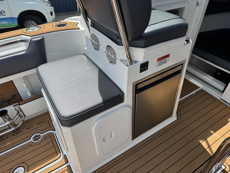 2026 DEMO MODEL Cruise Craft E770HT Yamaha TWIN F200hp