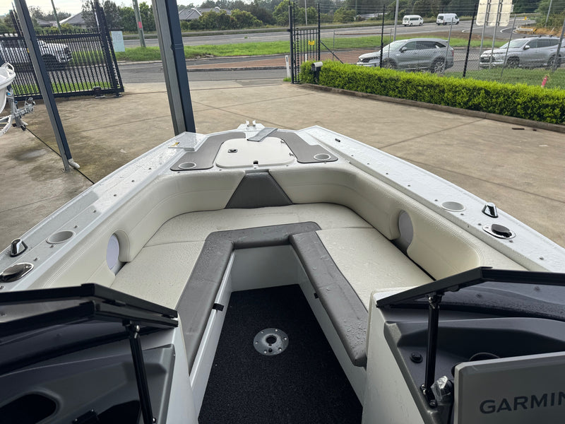Quintrex 590 freestyler Pro, Yamaha F150L WG
