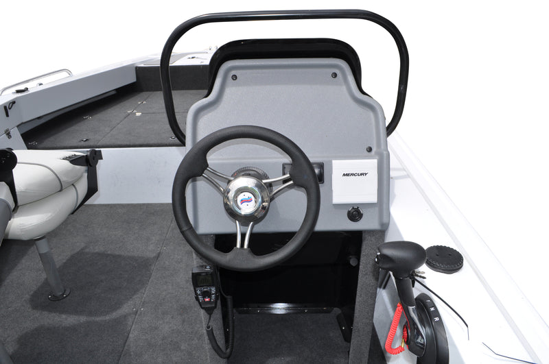 Quintrex 590 Frontier Side Console