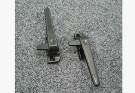 Quintrex Windscreen Lock - Right